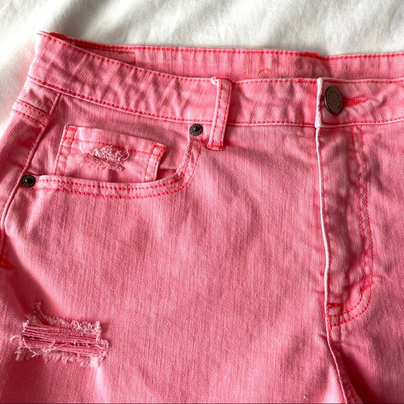 SOLD - Aeropostale Hot Pink Shorts - Picture 3 of 6